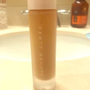 Soft Matte Longwear Foundation